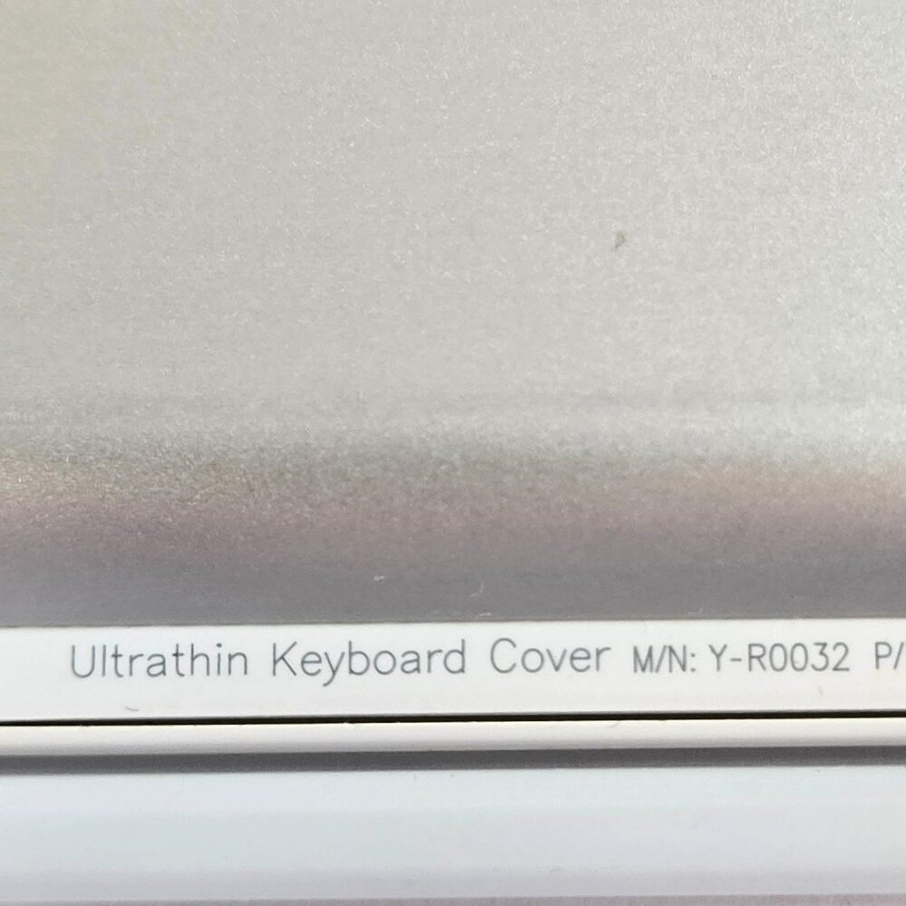 Logitech - Y-R0032 - White - Bluetooth Wireless Ultrathin Keyboard Cover - Picture 5 of 11